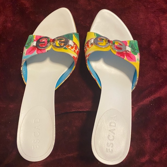 Heels - Picture 1 of 3